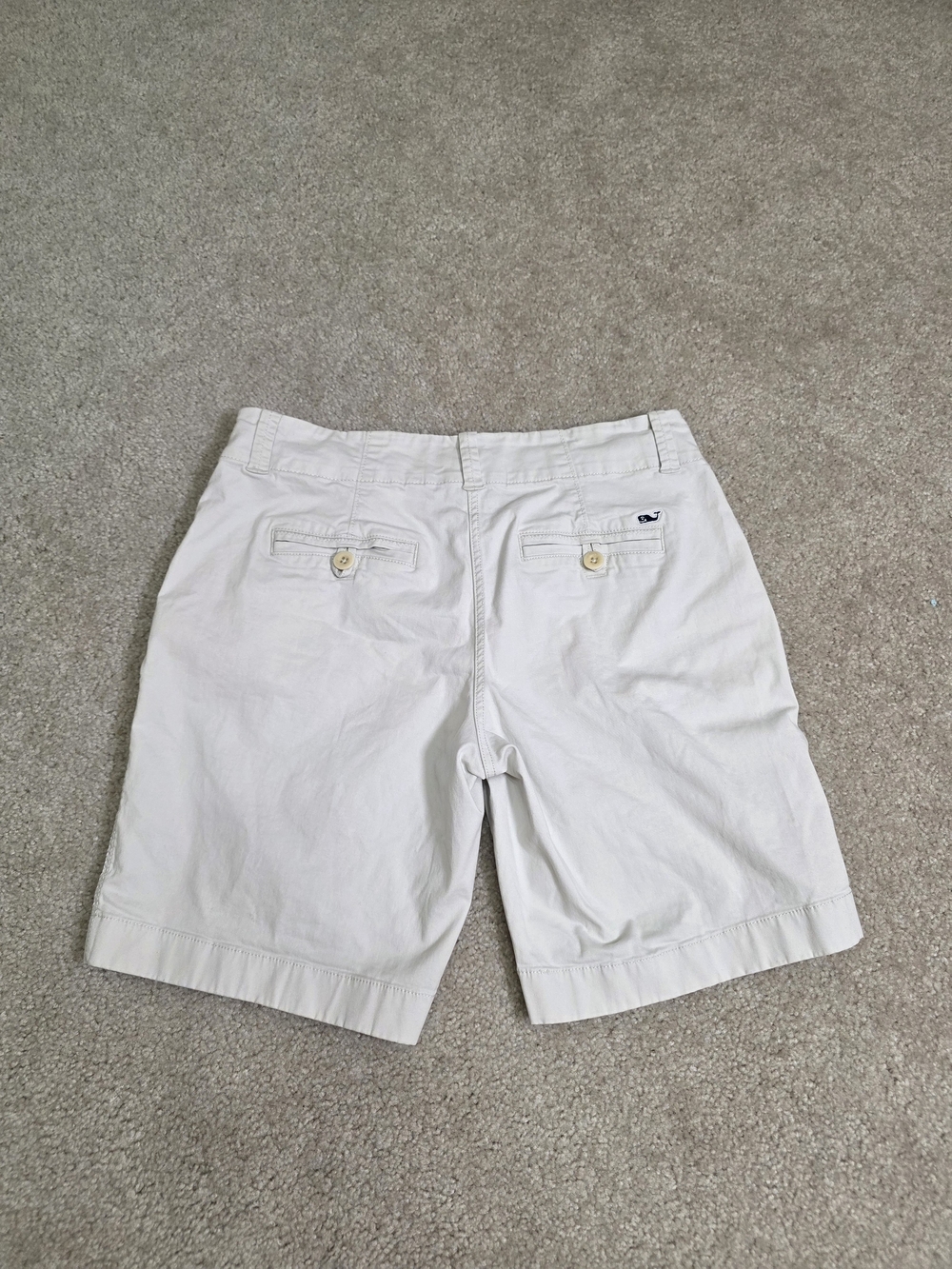 Vineyard Vines White Cargo Shorts Size 6 - Picture 3 of 10